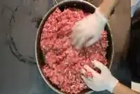 (ویدئو) روشی جدید و کاربردی برای تهیه مایه کباب کوبیده