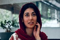 عکس| سفر زمان؛ «پریزاد هامون» در کنار «عباس» در پشت‌صحنه سریال «طوبی»