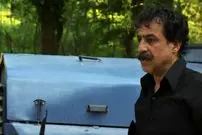 عکس| سفر در زمان؛ «ایاز» سریال سوجان در پشت صحنه سریال وحشی و در کنار جواد عزتی