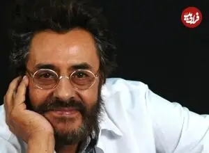 عکس| سفر به گذشته؛ خسرو شکیبایی در دوران سربازی و در کنار یک توپ جنگی؛ اوایل دهه 40
