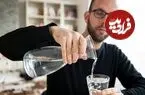 نظریه جدید محققان: نوشیدن آب هنگام غذا خوردن ممکن است باعث پرخوری شود!