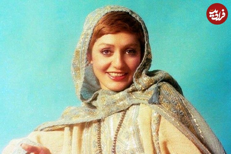 عکس؛ سفر در زمان؛ «گوگوش در نوجوانی در آغوش پدرش صابر آتشین»؛ دهه 30