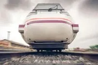 آیا شما فرد اخلاق مداری هستید؟ پاسخ به زبانی بستگی دارد که با آن صحبت می‌کنید