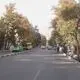 عکس| سفر زمان؛ جابه‌جا کردن «پیانو» در یکی از خیابان‌های تهران؛ 100 سال قبل