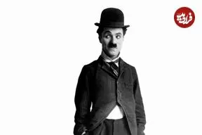 عکس| سفر در زمان؛ «چارلی چاپلین» در جوانی و در حال پیاده شدن از هواپیما؛ سال 1288