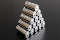 دیگر نگران باتری نباشید؛ سدیم-یون می‌آید تا شارژ سریع و ارزان را به گوشی شما بیاورد!