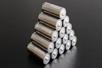 دیگر نگران باتری نباشید؛ سدیم-یون می‌آید تا شارژ سریع و ارزان را به گوشی شما بیاورد!
