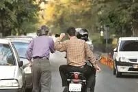 ( ویدیو) سرقت وحشیانه موبایل در صف شلوغ نانوایی 