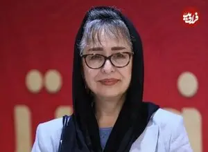 عکس| سفر زمان؛ «آزیتا حاجیان» در 37 سالگی با چادرنماز؛ سال 73
