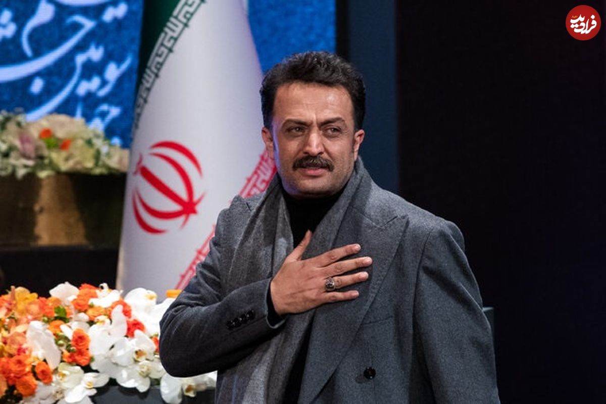 عکس؛ سفر به تاریخ؛ نماز خواندن «مصطفی زمانی» پشت سر رهبر انقلاب؛ سال 1388