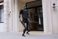 (عکس) چینی‌ها رباتی ساختند که انسان را به چالش می‌کشد!