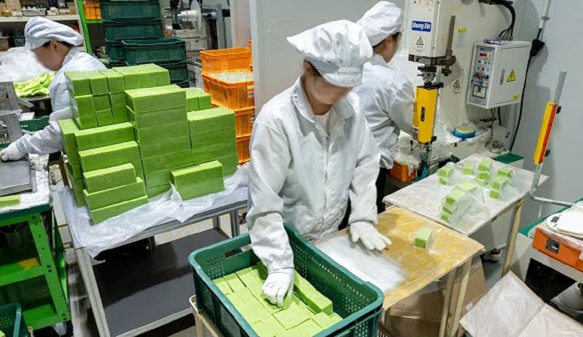 (ویدئو) صابون های طبیعی و مشهور کره ای چگونه در کارخانه تولید می شوند؟