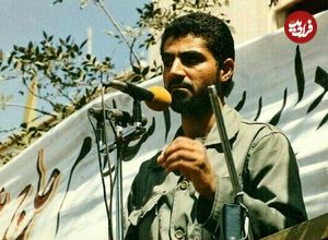 عکس؛ سفر در زمان؛ دیدار «سردار سلیمانی با یکی از فرماندهان ارتش پاکستان»؛ دهه 60