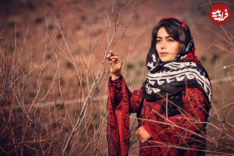 عکس| سفر در زمان؛ «روناک، عطا و روژان» در پشت صحنه سریال نون خ 3؛ سال 1400