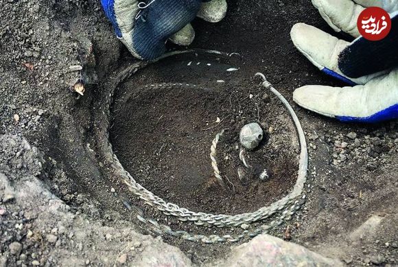 گنج وایکینگی با سکه‌هایی از «ایران» از زیر خاک بیرون آمد