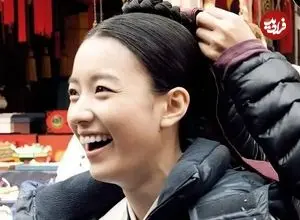 عکس| سفر زمان؛ تیپ و چهرۀ «دونگ‌یی» در آخرین فیلمش؛ سال 1402