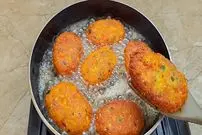 ببینید| طرز تهیه کوکو مرغ زعفرانی