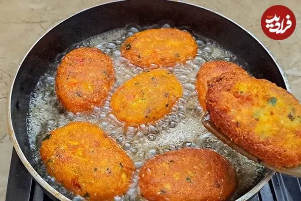 ببینید| طرز تهیه کوکو مرغ زعفرانی