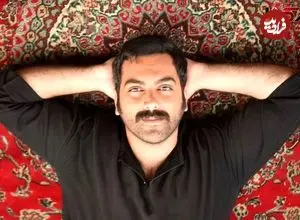 عکس| سفر زمان؛ تیپ و چهرۀ «سهراب» (سریال سوجان) در برنامۀ خوشا شیراز