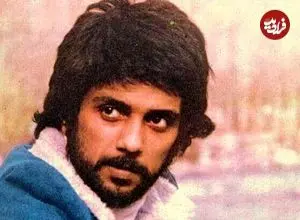 عکس| سفر در زمان؛ «داریوش» بر سر مزار «فریدون فرخزاد»؛ دهه 70