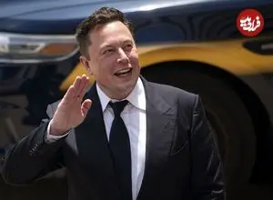 عکس| سفر در زمان؛ «ایلان ماسک» در جوانی و در کنار یک رایانه در کالیفرنیا؛ سال 1382