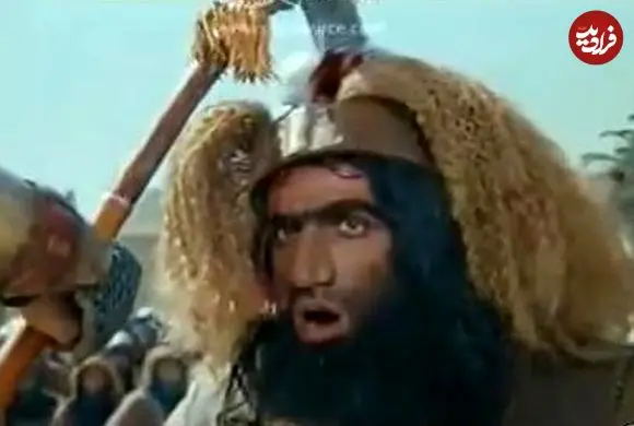 عکس| سفر زمان؛ «غول زبیری» (سریال مختارنامه) بعد از 15 سال در کنار خانۀ خدا در مکّه