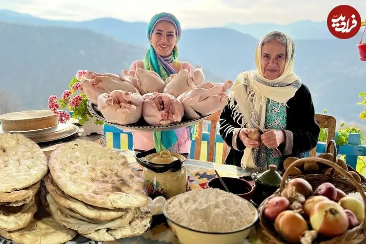 ببینید| غذای روستایی در ایران؛ تهیه مرغ تنوری و پخت نان در روستایی کوهستانی