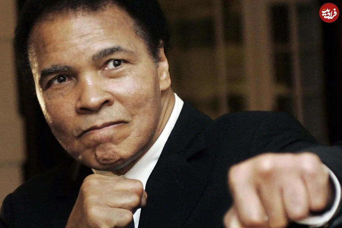 عکس| سفر در زمان؛ «محمدعلی کلی» در خانه پدری اش در کنتاکی آمریکا؛ سال 1338