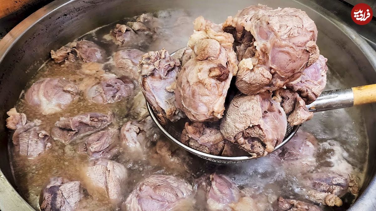 ببینید؛ غذای خیابانی در چین؛ انواع نودل با گوشت گاو در پکن