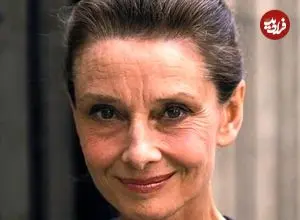 عکس| سفر در زمان؛ «آدری هپبورن» با یک طوطی سنگالی در لندن؛ سال 1327