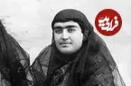 عکس| سفر به ایران قدیم؛ «عصمت‌الملوک، نوۀ ناصرالدین شاه» در کودکی با تفنگ