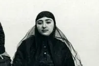 عکس‌هایی از دختران ناصرالدین شاه؛ از اخترالدوله و ندیمه‌ها تا عصمت‌الدوله و سگش