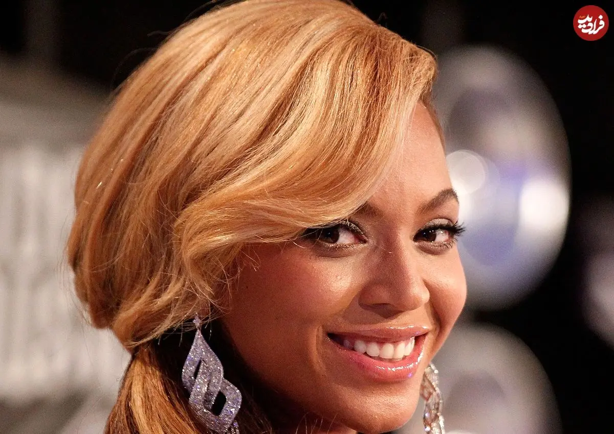 عکس| سفر در زمان؛ «بیانسه» در سن 9 سالگی و در کنار خواهرش در تگزاس؛ سال 1369