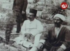 عکس| سفر زمان؛ دورهمی مردان قاجاری در یک باغچه