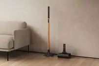 عکس| رونمایی از باریک‌ترین جاروبرقی مرطوب جهان