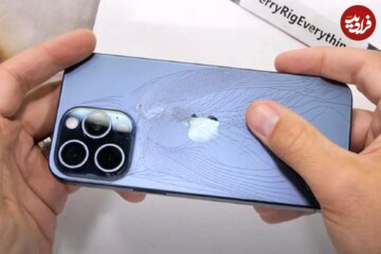 ( عکس) خرد شدن شیشه آیفون ۱۵ با یک فشار کوچک