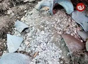 کوزۀ حاوی 20 هزار سکّۀ 300 ساله در یک خانه تاریخی کشف شد 