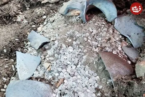کوزۀ حاوی 20 هزار سکّۀ 300 ساله در یک خانه تاریخی کشف شد 