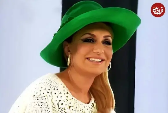 عکس| سفر در زمان؛ «گوگوش» در 20 سالگی و در کنار برج ایفل در پاریس؛ سال 49