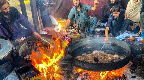 (ویدئو) غذای خیابانی در پاکستان؛ پخت چپلی کباب و ماهی سرخ شده 