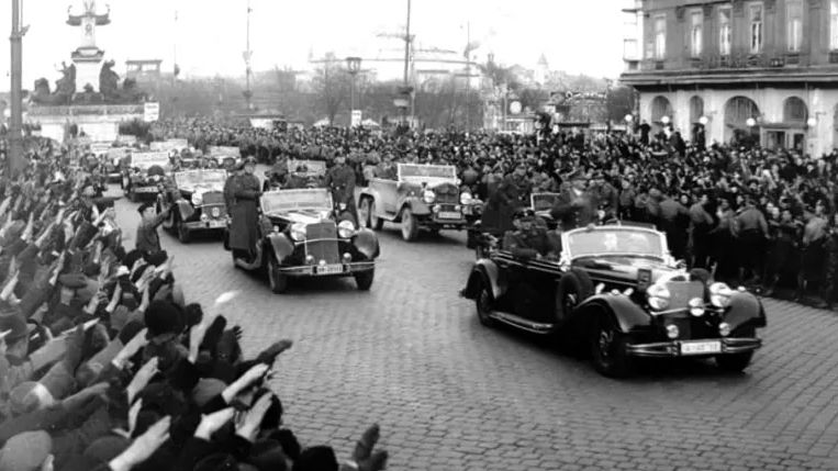حراج خودروی مرسدس بنز هیتلر در آمریکا