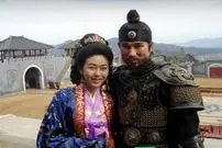 عکس| سفر ؛ چهرۀ «سولان، زن تسو» در مراسم معرفی یک فیلم؛ 6 سال بعد از سریال «جومونگ»