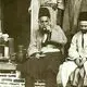 عکس| سفر زمان؛ تهرانی‌ها با قلیان و چای در کنار حوض قهوه‌خانه؛ بیش از یک قرن قبل
