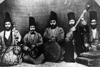 سفر به ایران قدیم؛ سلیقه‌ی شعر و ادب ایرانیان در یک قرن پیش؛ بسیاری از ادبا کسر شأن خود می‌دانستند که نثری از آنها در روزنامه‌ای نوشته بشود