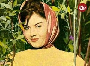 عکس| سفر در زمان؛ «فخری خوروش» در پشت صحنه یک تئاتر در سال 1348