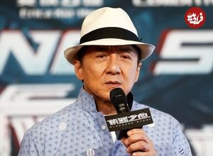 عکس| سفر در زمان؛ «جکی چان» در مراسم امضای کتاب اش در نیویورک؛ سال 1377