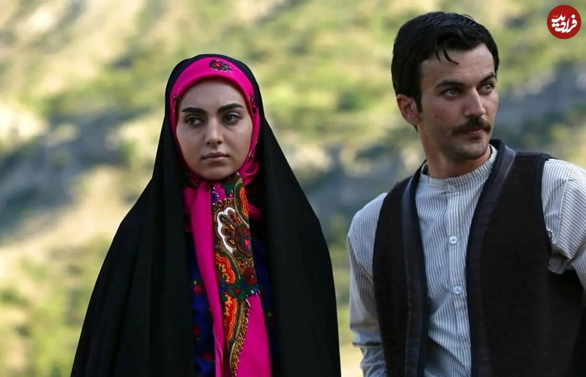 عکس| سفر زمان؛ عکس یادگاری «مارال» (سریال آنام) در کنار «نادر سلیمانی» در جشنواره فجر