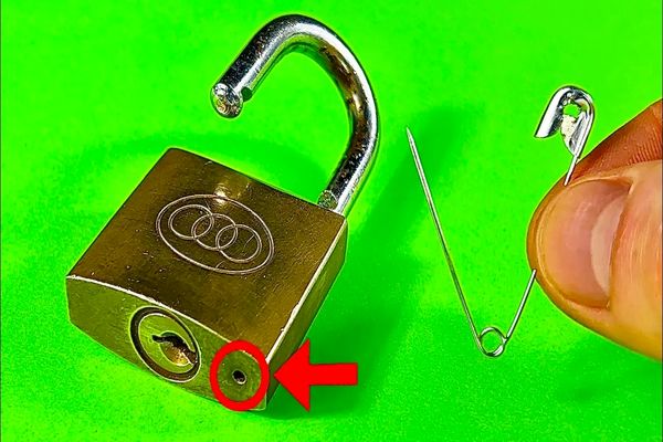(ویدئو) یک روش سریع و جالب برای بازکردن قفل با سنجاق قفلی