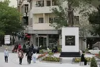 عکس| سفر زمان؛ منظره دروازه دولت تهران و خیابان لختی ها در یک روز برفی در دوره قاجار
