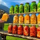 ببینید| غذای روستایی در آذربایجان؛ پخت مرغ به 3 روش در ظرف شیشه ای در روستایی بهشتی